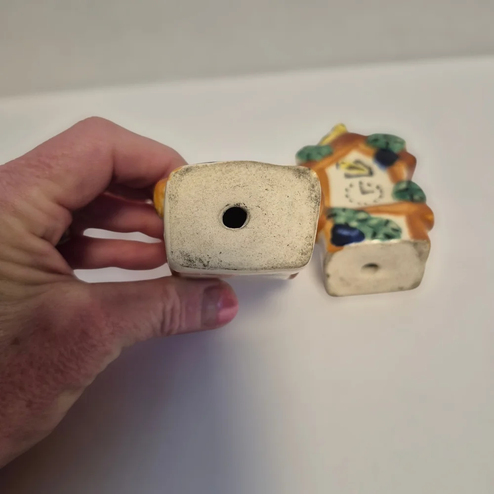 Vintage Birdhouse Salt & Pepper ShakersCeramic Birdhouse Salt and Pepper Shakers